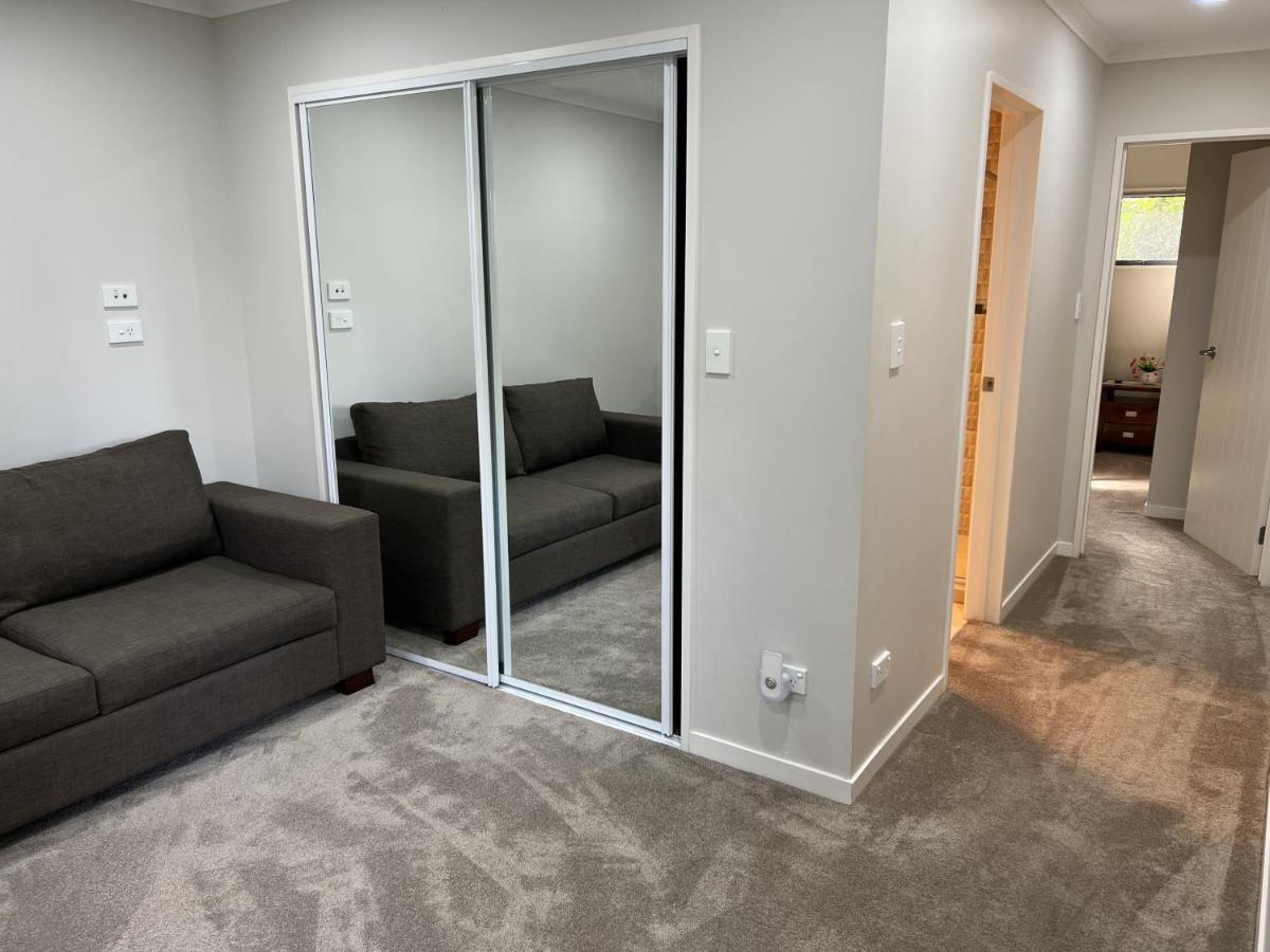 Guest Suite - Cosy Place In The Wattle Downs Auckland Exteriér fotografie